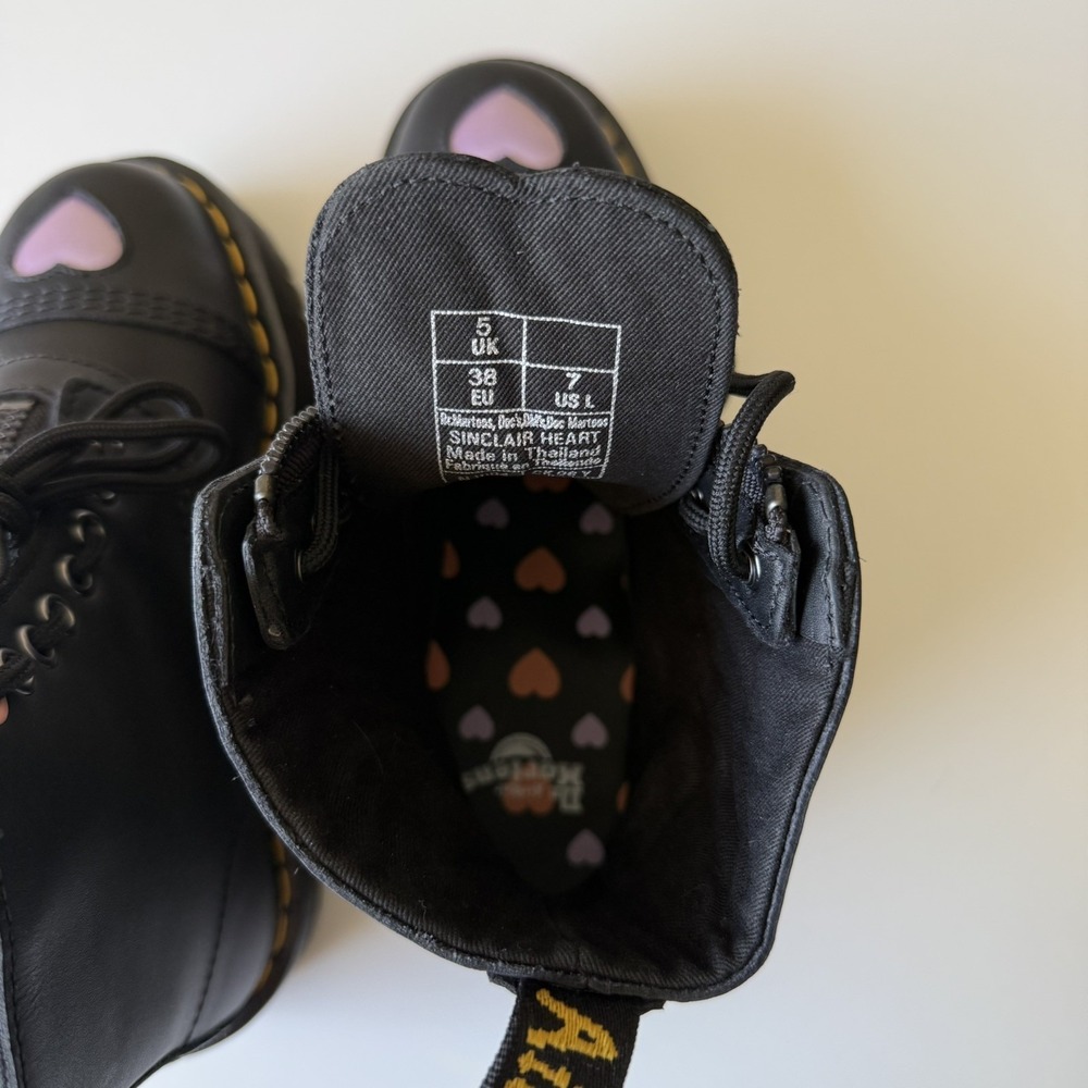 Dr. Doc Martens Sinclair Heart Womens Size 7 Black Leather Platform Combat Boots - Picture 4 of 5
